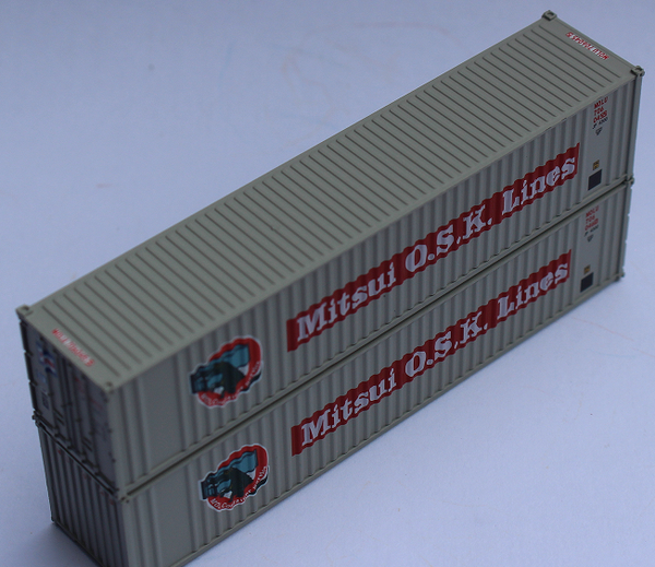 MITSUI O.S.K. LINES (MOL) - JTC # 405522 40' Standard height (8'6") corrugated PANEL side steel containers