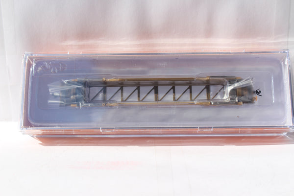 DTTX NSC 53' well car Class NWF13 - 17 Post (W & P) w/stripes, small Red TTX 658627. JTC# 772044