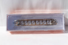 DTTX NSC 53' well car Class NWF13 - 17 Post (W & P) w/stripes, small Red TTX 659751. JTC# 772047
