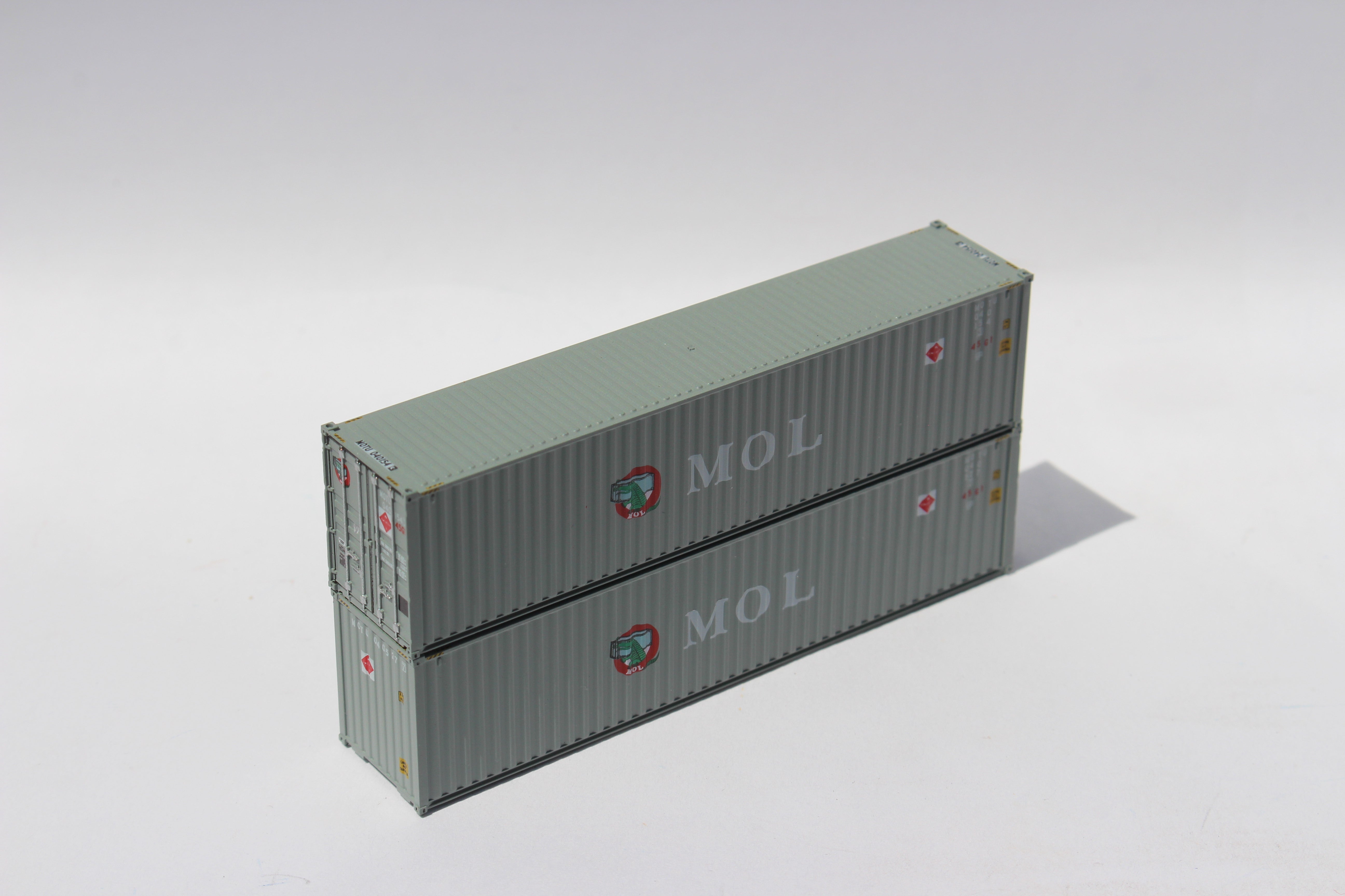 40' High Cube Containers in 1:160 scale with IBC pins
